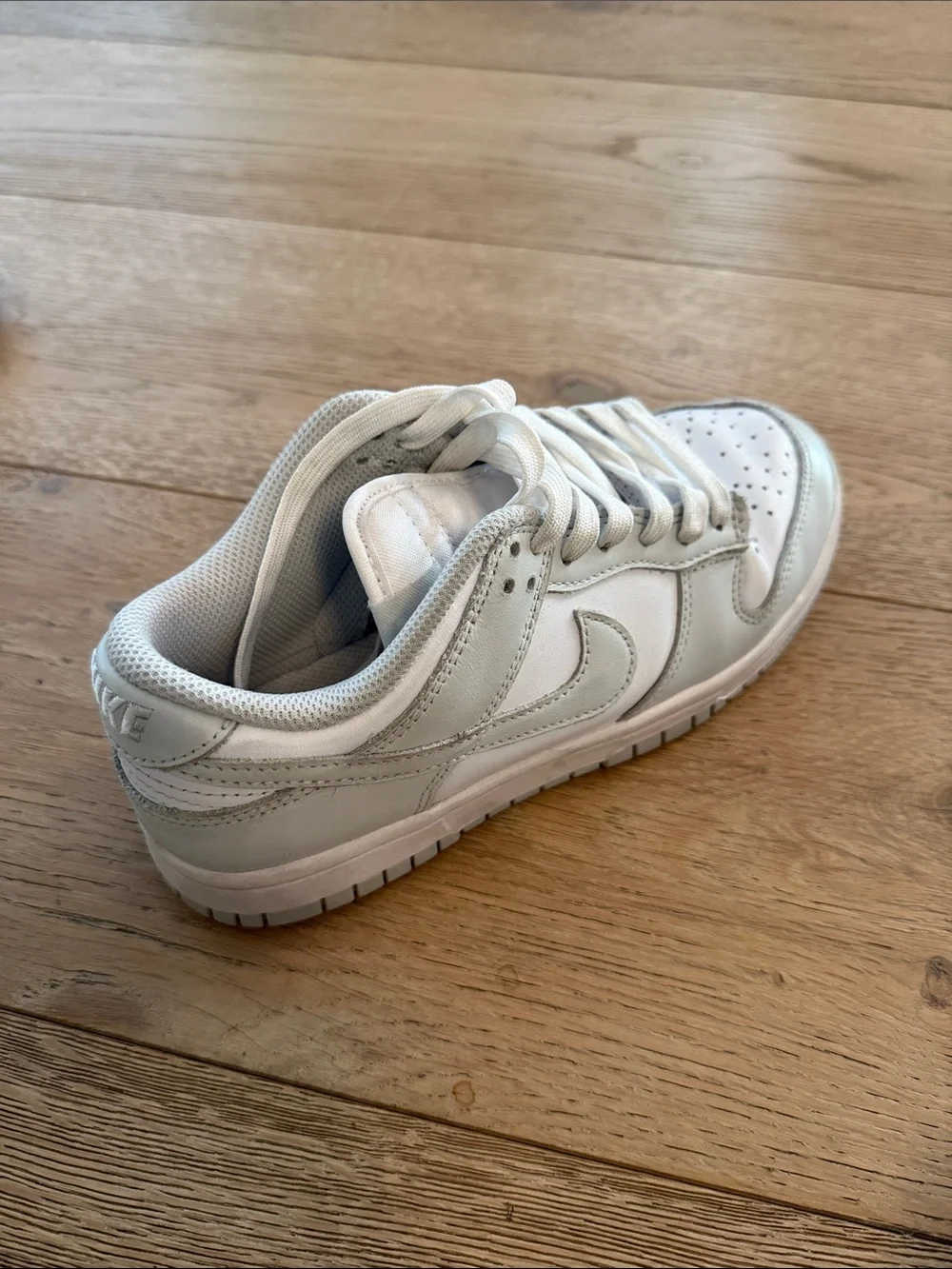Nike gray and white size US 6 lightly used.